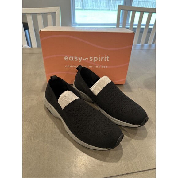 Easy Spirit Womens Tech2 Black Slip On Sneakers Shoes 9N *Worn Once* - Picture 1 of 16